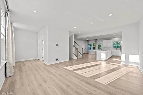 Property Slideshow image 2 of 45 | 1377 chateau pl, Avon, OH, 44011