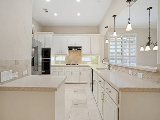 Property Slideshow image 3 of 32 | 352 rio bravo dr, Fairview, TX, 75069