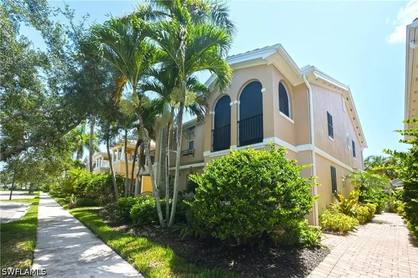 Property Slideshow image 2 of 39 | 8090 chianti ln, Naples, FL, 34114