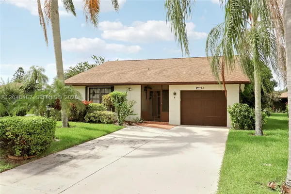 Property Slideshow image 2 of 46 | 3449 shadow wood dr, Green Acres, FL, 33463