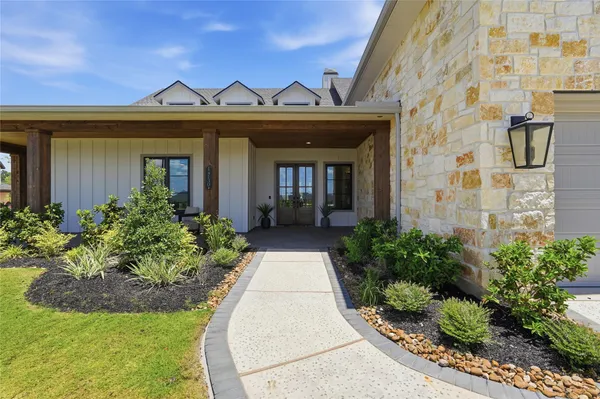 Property Slideshow image 2 of 31 | 14130 ripple ridge dr, Willis, TX, 77318