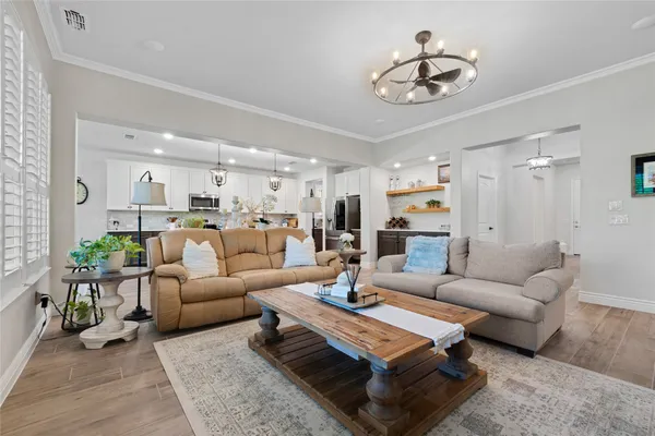 Property Slideshow image 3 of 40 | 9713 siltstone dr, Denton, TX, 76207