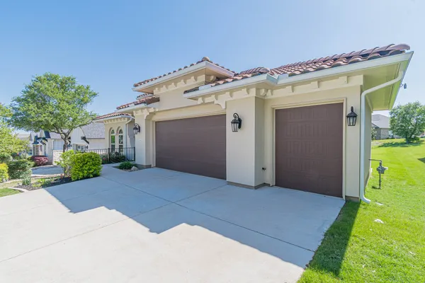 Property Slideshow image 2 of 36 | 233 hopping peach st, San Marcos, TX, 78666