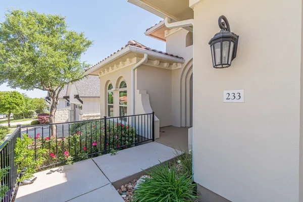 Property Slideshow image 3 of 36 | 233 hopping peach st, San Marcos, TX, 78666