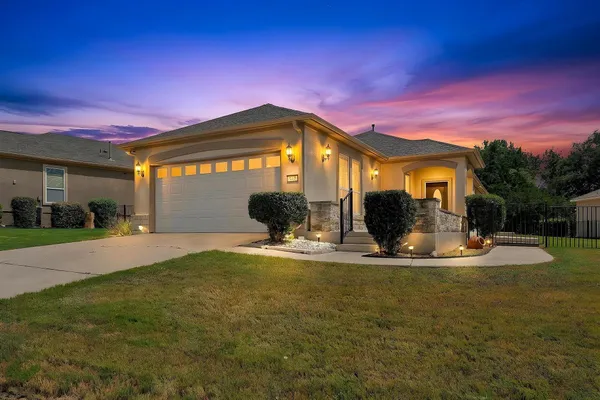 Property Slideshow image 2 of 38 | 520 mill pond path, Georgetown, TX, 78633
