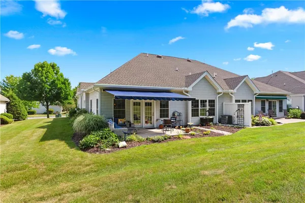 Property Slideshow image 2 of 50 | 46 glenmoor cir, Palmer Twp, PA, 18045