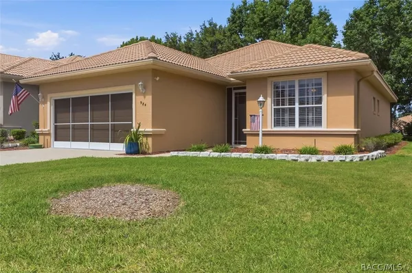 Property Slideshow image 3 of 43 | 984 w silver meadow loop, Hernando, FL, 34442