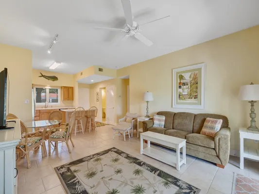 Property Slideshow image 2 of 22 | 5060 harmony cir 102, Vero Beach, FL, 32967