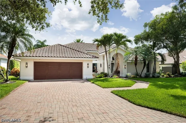 Property Slideshow image 2 of 33 | 196 monterey dr, Naples, FL, 34119