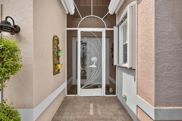 Property Slideshow image 2 of 78 | 347 nw shoreview dr, Port St Lucie, FL, 34986