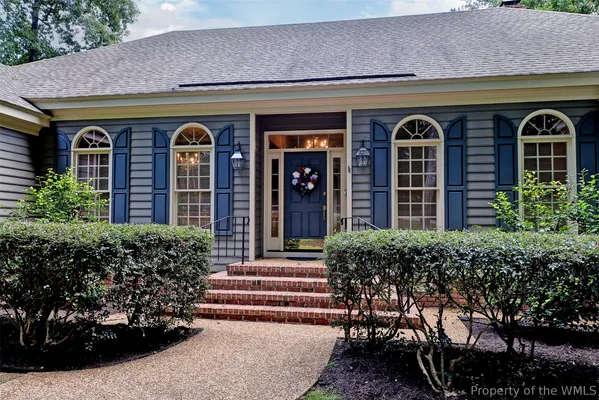 Property Slideshow image 2 of 52 | 100 woodhall spa, Williamsburg, VA, 23188