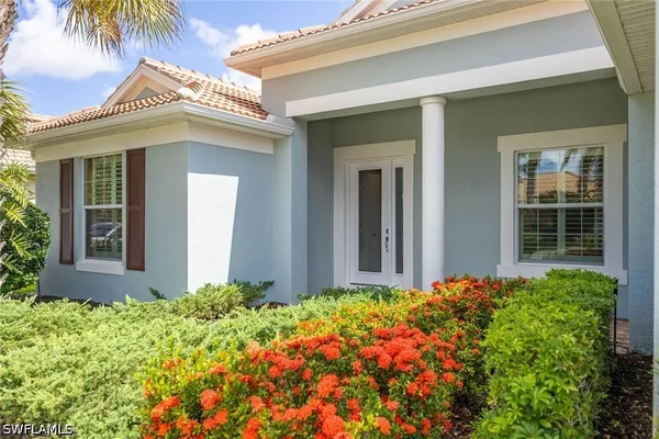 Property Slideshow image 3 of 50 | 8562 veronawalk cir, Naples, FL, 34114