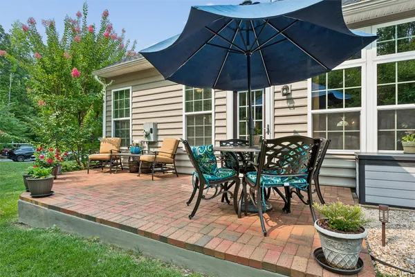 Property Slideshow image 2 of 36 | 123 mccormick pl, Williamsburg, VA, 23185