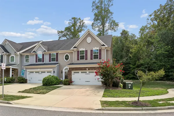 Property Slideshow image 3 of 36 | 123 mccormick pl, Williamsburg, VA, 23185