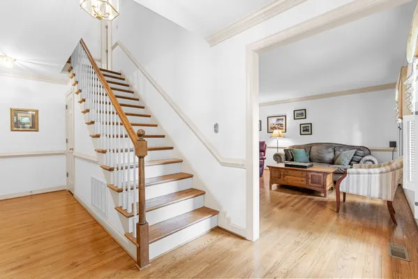 Property Slideshow image 3 of 39 | 104 ambrose hl, Williamsburg, VA, 23185