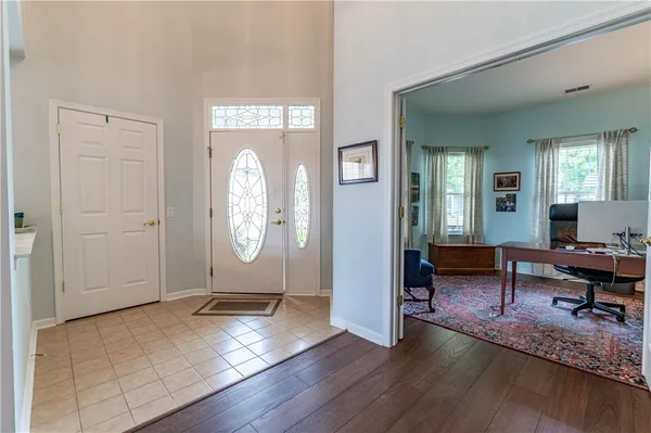 Property Slideshow image 3 of 59 | 47 edinburgh dr, Easton, PA, 18045