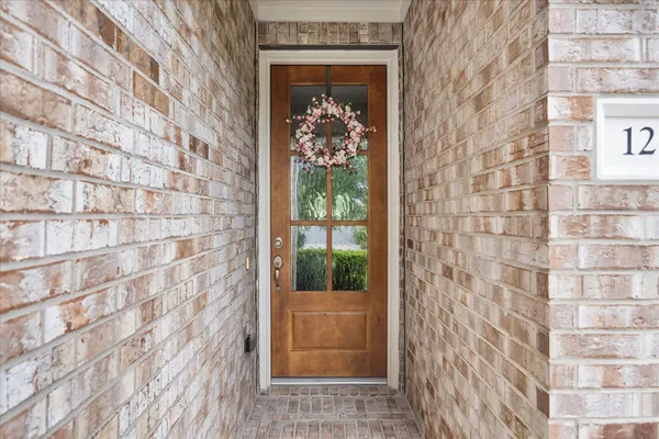 Property Slideshow image 2 of 24 | 126 wild wisteria ln, Montgomery, TX, 77316