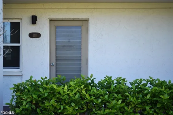 Property Slideshow image 3 of 29 | 1624 pine valley dr 118, Fort Myers, FL, 33907