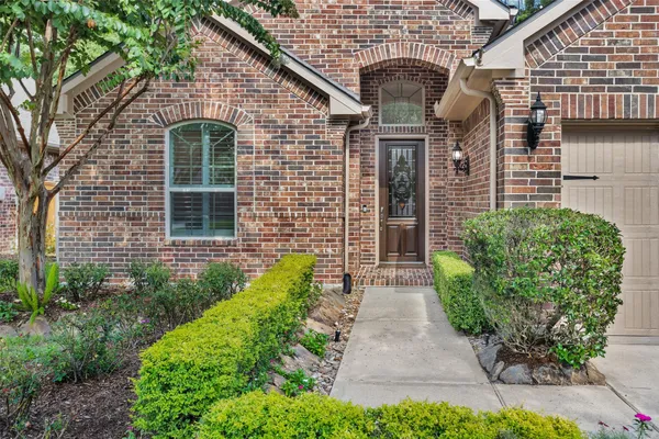 Property Slideshow image 2 of 50 | 137 bellardia ct, Montgomery, TX, 77316