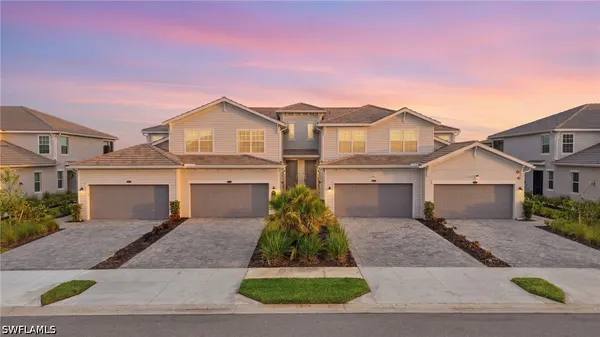 Property Slideshow image 2 of 42 | 16537 kingwood ln 2621, Punta Gorda, FL, 33982