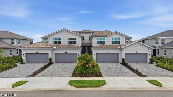 Property Slideshow image 3 of 42 | 16537 kingwood ln 2621, Punta Gorda, FL, 33982