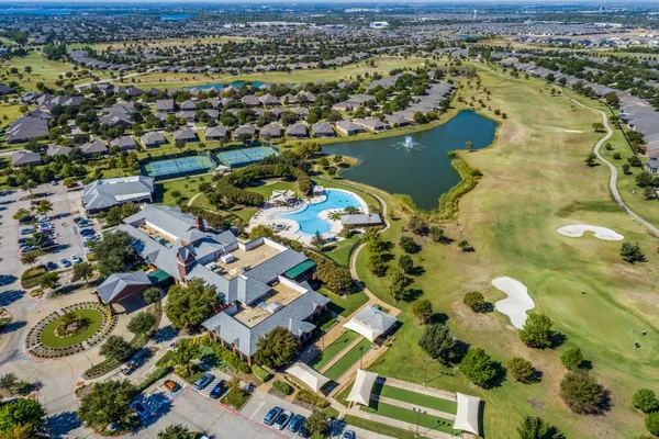 Property Slideshow image 2 of 31 | 1843 windy hill dr, Frisco, TX, 75036