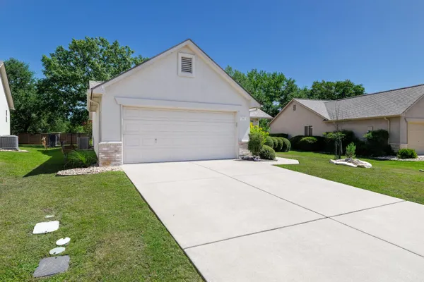 Property Slideshow image 3 of 38 | 102 whitewing way, Georgetown, TX, 78633