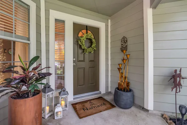 Property Slideshow image 3 of 30 | 3 darlinghurst dr, Conroe, TX, 77384