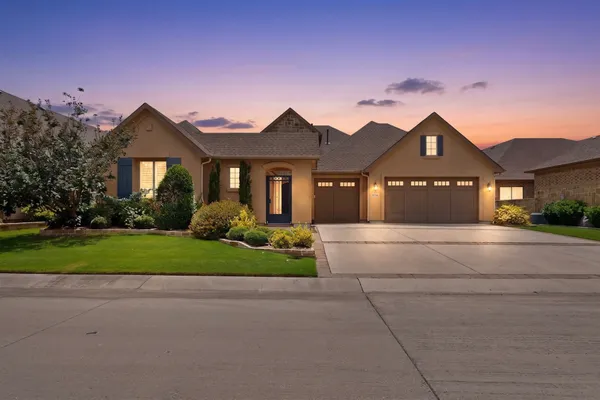 Property Slideshow image 2 of 40 | 8216 american way, Denton, TX, 76207