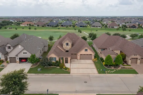 Property Slideshow image 3 of 40 | 8216 american way, Denton, TX, 76207