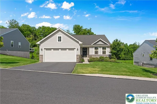 Property Slideshow image 2 of 47 | 4221 mimosa ln, Whitehall Twp, PA, 18052