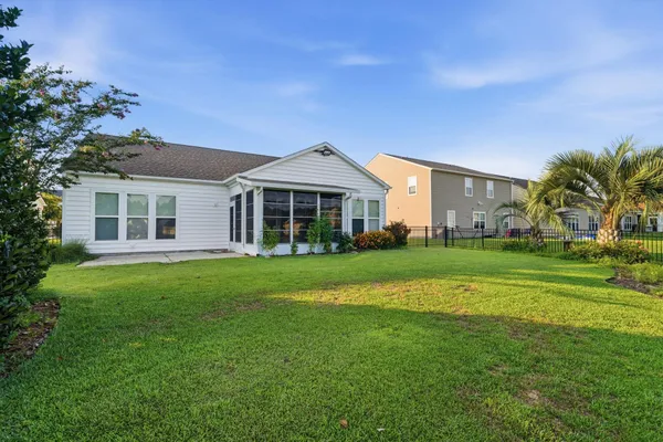 Property Slideshow image 3 of 58 | 2513 greenbank dr, Myrtle Beach, SC, 29579