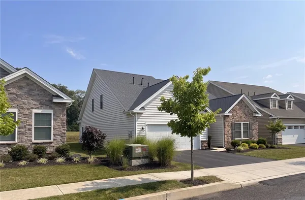 Property Slideshow image 3 of 30 | 3760 founders xing, Bethlehem Twp, PA, 18045