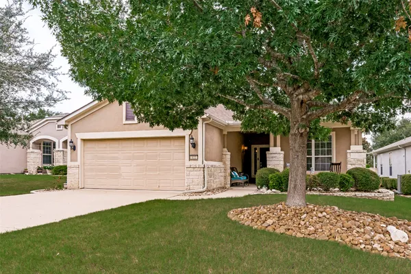 Property Slideshow image 2 of 22 | 122 prairie creek trl, Georgetown, TX, 78633