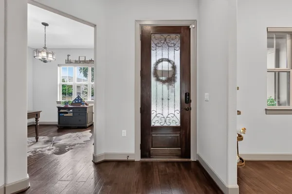 Property Slideshow image 3 of 40 | 908 dancing oak ln, San Marcos, TX, 78666