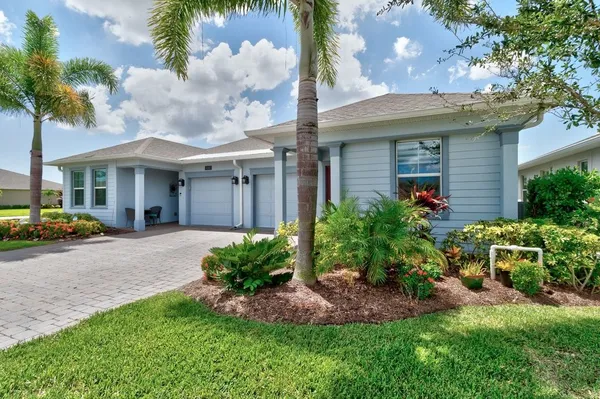 Property Slideshow image 3 of 36 | 6105 red maple mnr, Vero Beach, FL, 32966