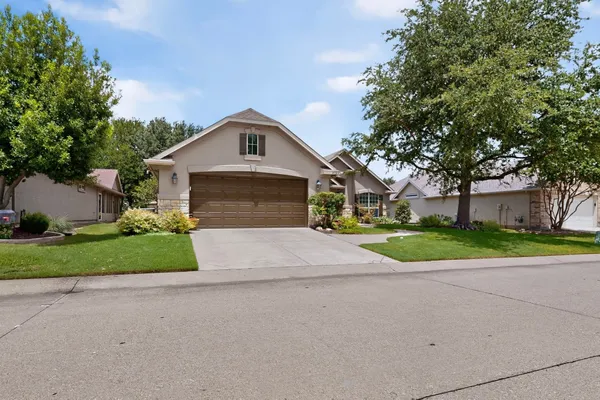 Property Slideshow image 3 of 40 | 9704 grandview dr, Denton, TX, 76207