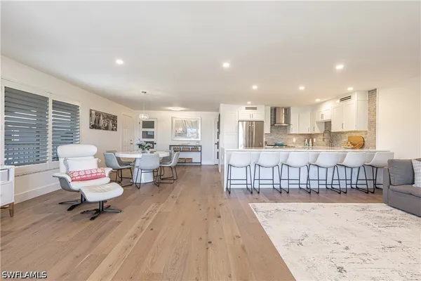 Property Slideshow image 3 of 31 | 2880 gulf shore blvd 509, Naples, FL, 34103