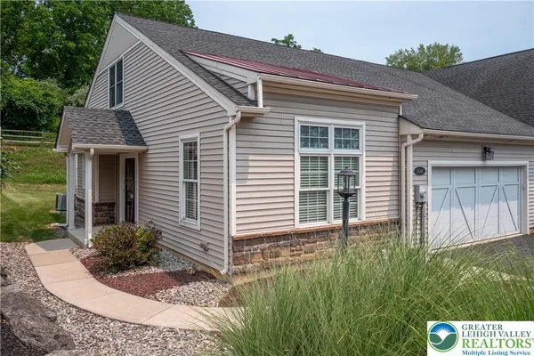 Property Slideshow image 2 of 49 | 5544 briar ln, Whitehall Twp, PA, 18052