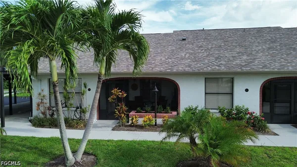 Property Slideshow image 2 of 26 | 11541 caraway ln 3193, Fort Myers, FL, 33908
