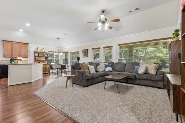 Property Slideshow image 3 of 24 | 9600 applewood trl, Denton, TX, 76207