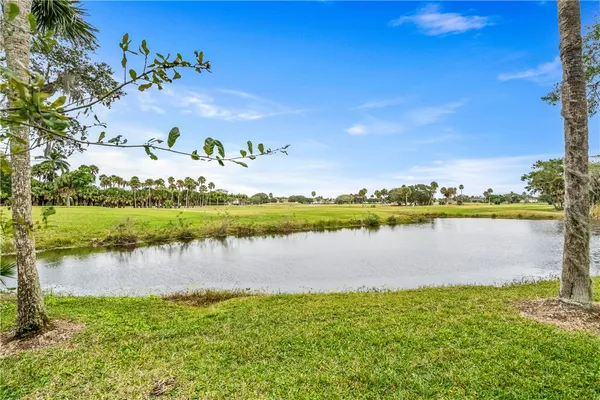 Property Slideshow image 3 of 35 | 11 vista gardens trl 204, Vero Beach, FL, 32962