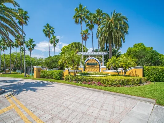 Property Slideshow image 2 of 36 | 5025 fairways cir b307, Vero Beach, FL, 32967