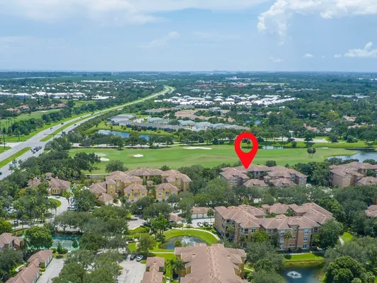 Property Slideshow image 3 of 36 | 5025 fairways cir b307, Vero Beach, FL, 32967