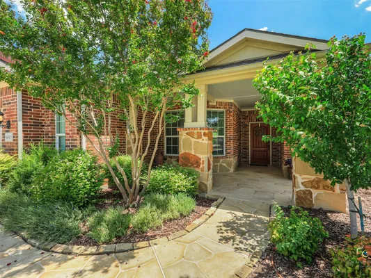 Property Slideshow image 3 of 39 | 6490 ontario dr, Frisco, TX, 75036