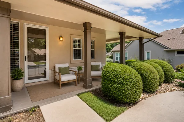 Property Slideshow image 3 of 27 | 102 wild rose dr, Georgetown, TX, 78633