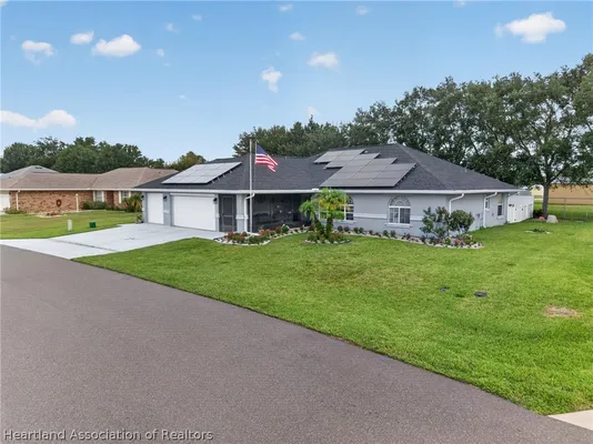 Property Slideshow image 3 of 41 | 61 grandview blvd, Lake Placid, FL, 33852