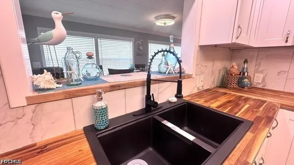 Property Slideshow image 3 of 50 | 5714 captain john smith loop, North Fort Myers, FL, 33917