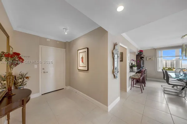 Property Slideshow image 2 of 27 | 3200 ne 36th st 1216, Fort Lauderdale, FL, 33308