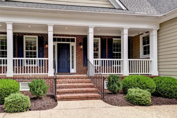 Property Slideshow image 3 of 46 | 105 portland, Williamsburg, VA, 23188